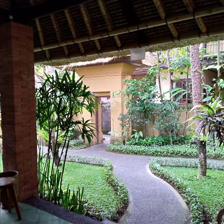 Ubud Lestari Bungalows Exteriör bild